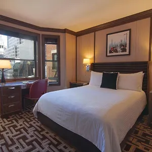 Iroquois Times Square Нью-Йорк