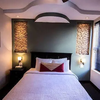 Broadway Hotel & Hostel New York