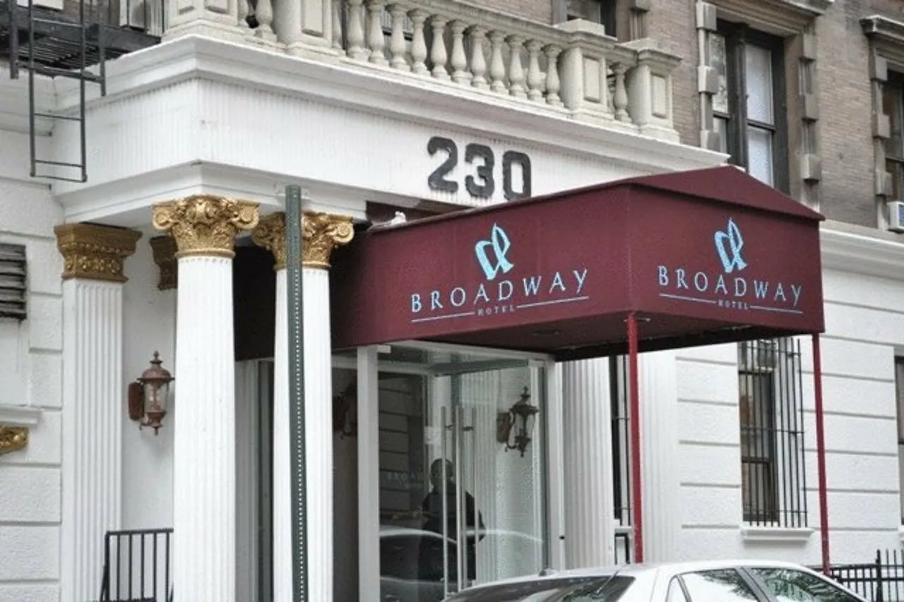 Broadway Hotel & Hostel Нью-Йорк 0*,
