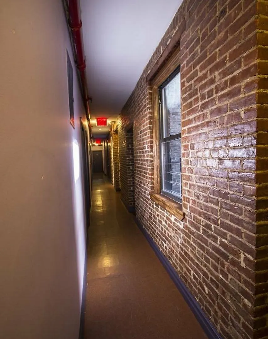 Broadway Hotel & Hostel New York