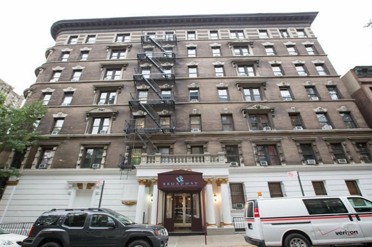 Broadway Hotel & Hostel New York